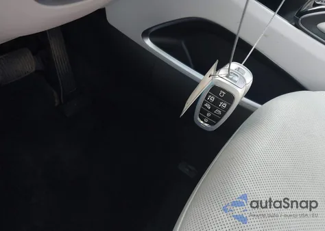 2024 Hyundai Tucson Limited z USA, uszkodzony, nr VIN 5NMJE3DE8RH329670